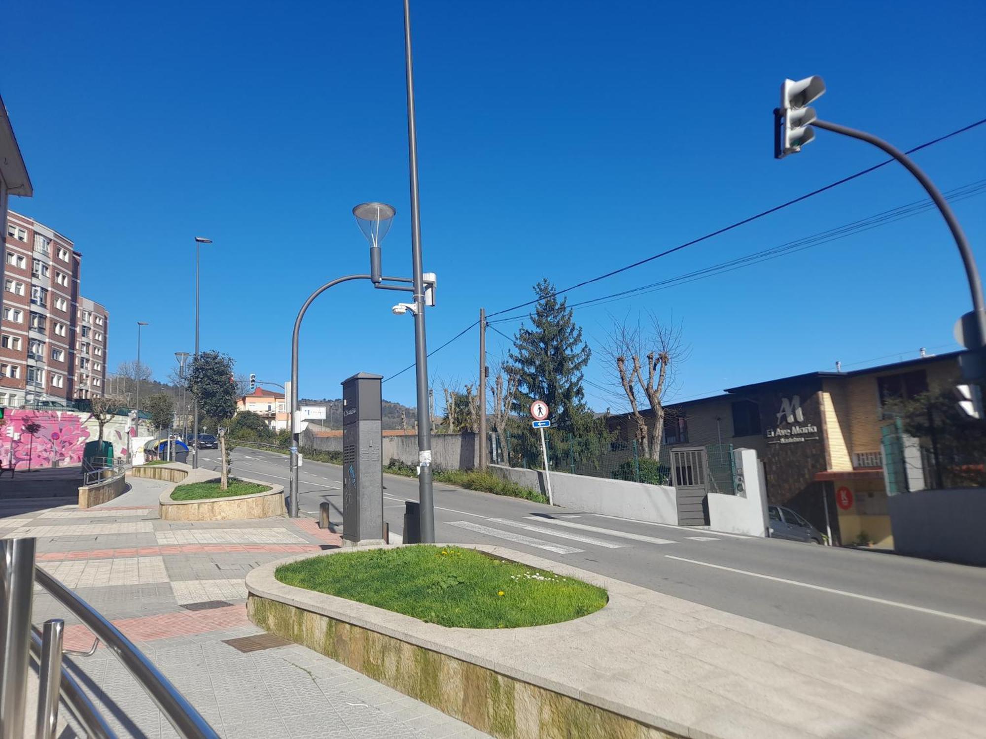 Calida Estancia Descubre La Ciudad Bilbao Bagian luar foto