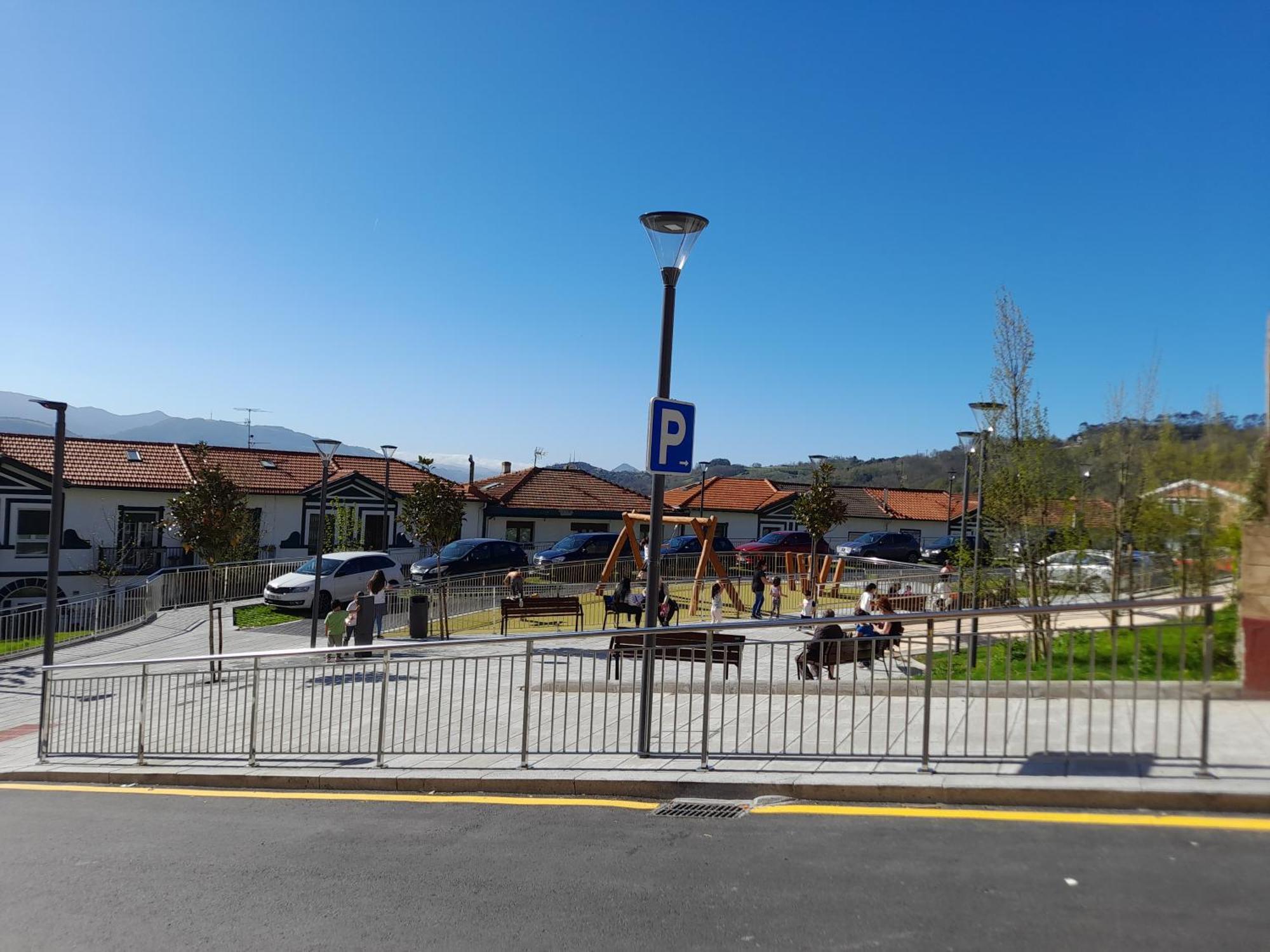 Calida Estancia Descubre La Ciudad Bilbao Bagian luar foto
